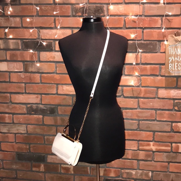 Handbags - BOGO under $10 🌹⭐PURSE- Crossbody Fits Most Phone